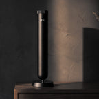 NOID Stick Pro, difusor de aromas inalámbrico en un espacio de luz tenue